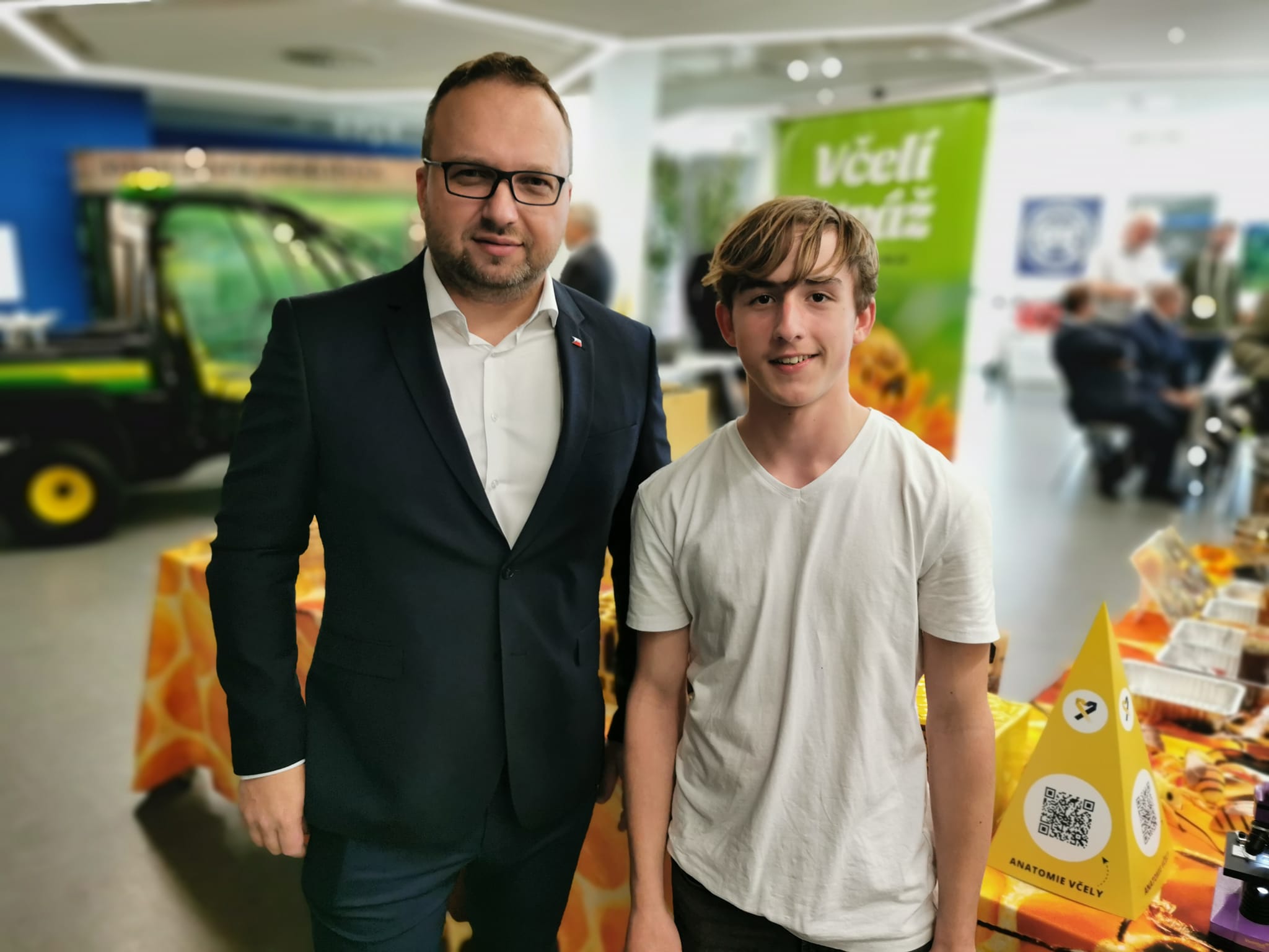 Jakub Bláha - Z dnešní celodení výstavy na konferenci KDU-ČSL byl stánek take spolku VČELÍStráž
